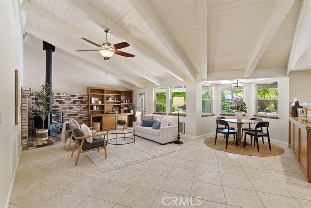 Detail Gallery Image 6 of 43 For 736 Leafcrest Drive, Chico,  CA 95926 - 5 Beds | 3 Baths