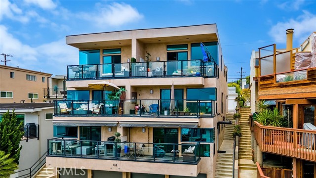 Detail Gallery Image 2 of 33 For 174 Cliff Dr #F,  Laguna Beach,  CA 92651 - 2 Beds | 2 Baths