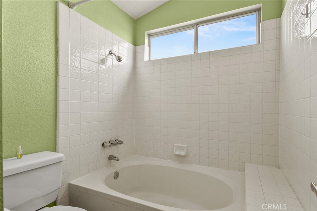 MLS #OC25106498 img 30