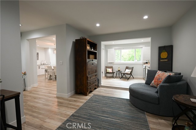 1222 S Westlake Boulevard, Westlake Village CA: https://media.crmls.org/medias/f770ba6e-7c9a-4464-ac0f-aad773d34329.jpg