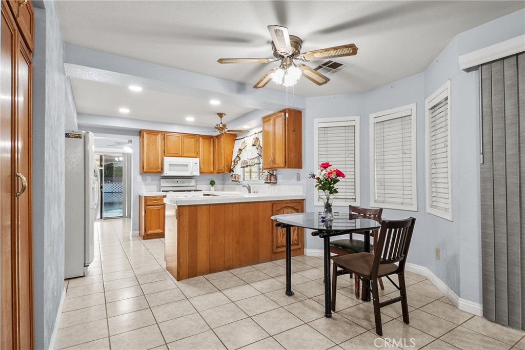 MLS #OC25106498 img 16