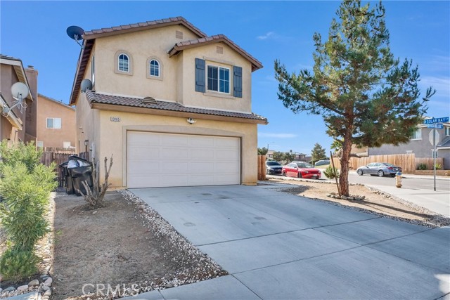 Detail Gallery Image 2 of 41 For 13165 Vista Del Sol, Victorville,  CA 92394 - 3 Beds | 2/1 Baths