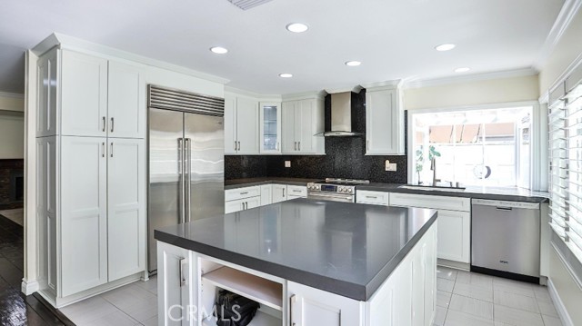 Detail Gallery Image 29 of 42 For 973 Azalea Dr, Costa Mesa,  CA 92626 - 4 Beds | 3 Baths