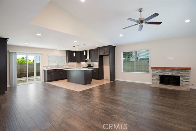 Detail Gallery Image 7 of 20 For 602 Carnation Dr, Placentia,  CA 92870 - 4 Beds | 2 Baths