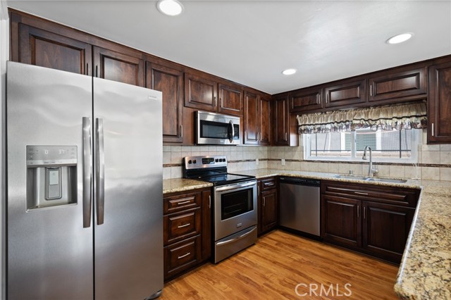 26424 Senator Avenue, Harbor City CA: https://media.crmls.org/medias/f772f240-290f-46ab-b2fa-0f7432579f2e.jpg