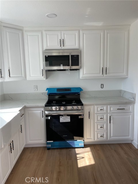 Detail Gallery Image 3 of 5 For 1150 Del Norte Dr, San Bernardino,  CA 92404 - 4 Beds | 2 Baths