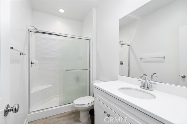 Detail Gallery Image 13 of 38 For 2941 E Travertine St, Ontario,  CA 91762 - 5 Beds | 4 Baths