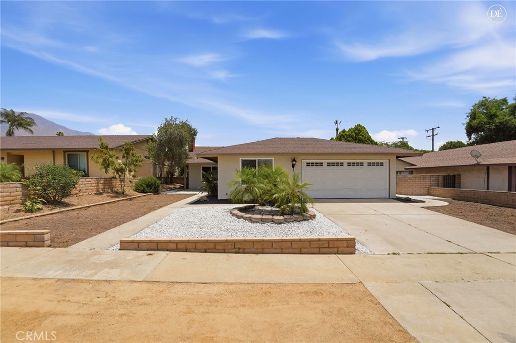 6677 La Praix Street