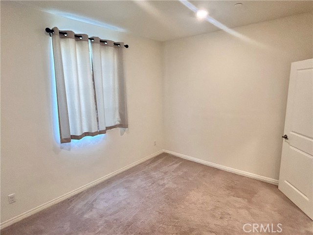 28822 Horsetail Cir, Menifee CA: https://media.crmls.org/medias/f773ec2e-918e-4867-ac1c-edd1e0347d52.jpg