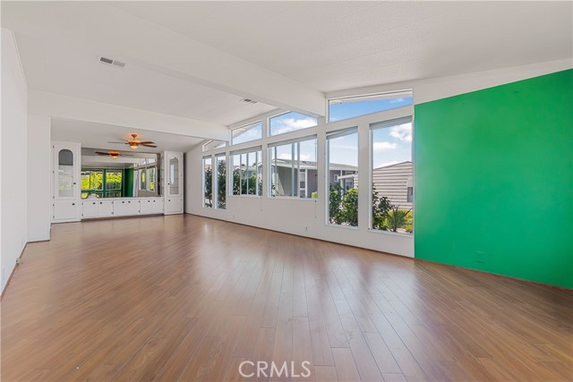 Detail Gallery Image 13 of 60 For 2550 Pacific Coast Hwy #207,  Torrance,  CA 90505 - 2 Beds | 2 Baths