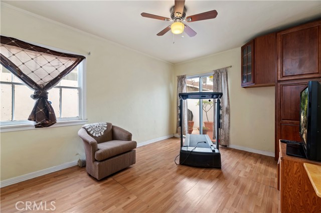 Image 63 of 73 For 4202 University