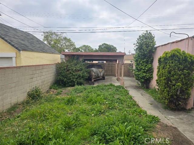 7710 S Halldale Avenue, Los Angeles CA: https://media.crmls.org/medias/f7778b4e-8983-4266-81f8-64161e044fce.jpg
