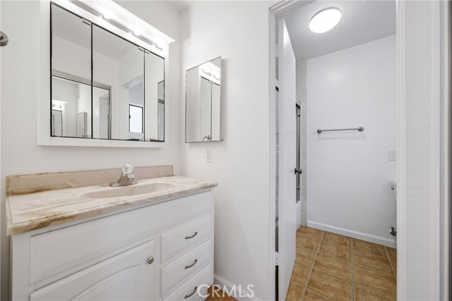 Detail Gallery Image 40 of 58 For 820 W Balboa Bld, Newport Beach,  CA 92661 - 5 Beds | 4/2 Baths