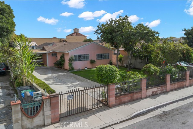 Detail Gallery Image 3 of 21 For 22214 Horst, Hawaiian Gardens,  CA 90716 - 3 Beds | 2 Baths