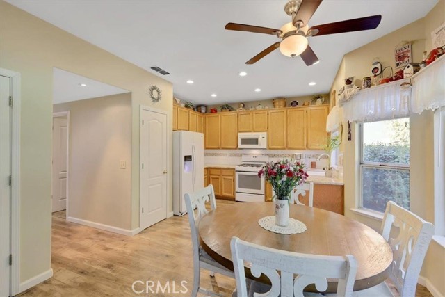 Detail Gallery Image 18 of 63 For 1856 Rutherford Ct, Yuba City,  CA 95993 - 4 Beds | 2/1 Baths