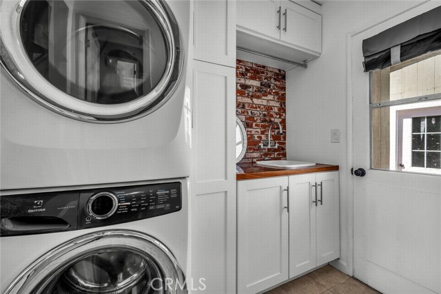 Detail Gallery Image 27 of 34 For 907 Diamond St, Redondo Beach,  CA 90277 - 4 Beds | 3 Baths