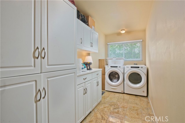 Detail Gallery Image 23 of 30 For 21330 San Jose St, Chatsworth,  CA 91311 - 4 Beds | 2 Baths