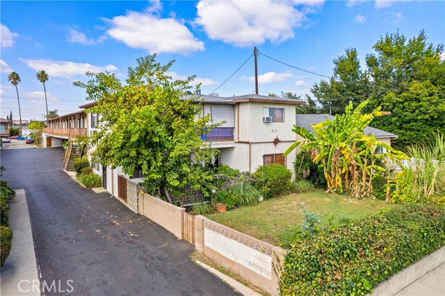 Detail Gallery Image 2 of 22 For 917 Edith, Alhambra,  CA 91803 - – Beds | – Baths