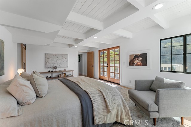 Detail Gallery Image 16 of 38 For 2776 Laurel Canyon Pl, Los Angeles,  CA 90046 - 4 Beds | 5/1 Baths