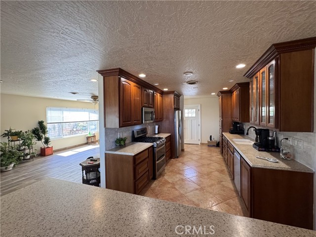 Detail Gallery Image 3 of 59 For 27568 Linda Vista Rd, Barstow,  CA 92311 - 3 Beds | 2 Baths