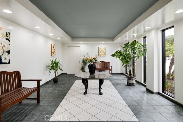 727 Esplanade, Redondo Beach, California 90277, 2 Bedrooms Bedrooms, 0 ,2 BathroomsBathrooms,Residential,For Sale,Esplanade,0,SB26097055