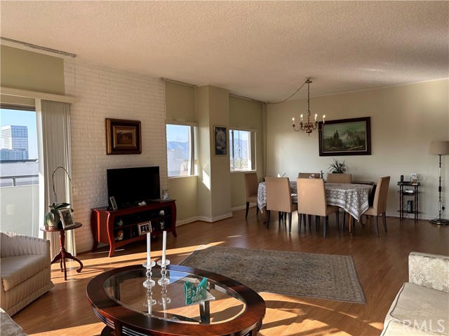 1155 North Brand Boulevard, 706 photo 4