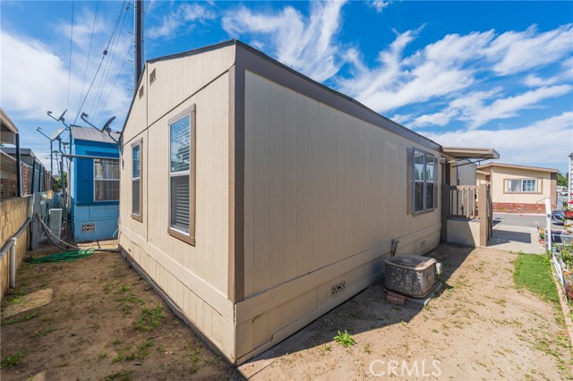 Detail Gallery Image 15 of 20 For 12062 W Edinger Spc 19, Santa Ana,  CA 92704 - 3 Beds | 2 Baths