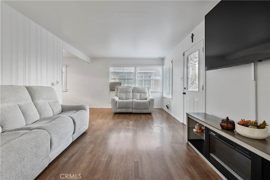 MLS #SR25238213 image #3