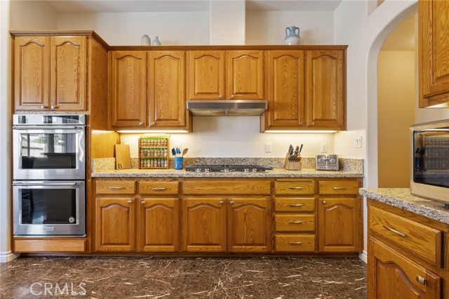 Detail Gallery Image 12 of 44 For 308 Riesling Vines St, Bakersfield,  CA 93314 - 3 Beds | 2 Baths