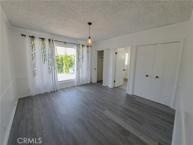 14356 Greenleaf Street, Sherman Oaks CA: https://media.crmls.org/medias/f780bc0b-8129-48f2-b011-5cbd609c69e9.jpg
