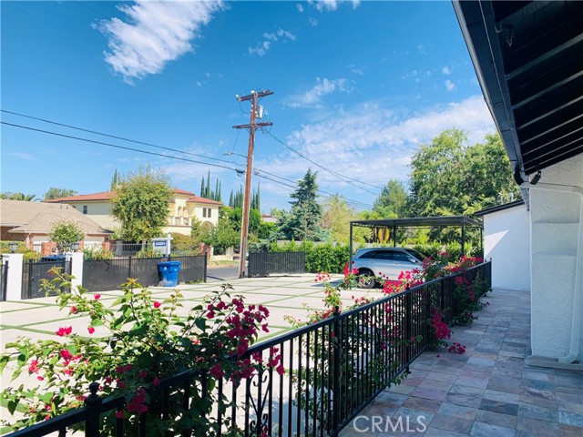 Detail Gallery Image 8 of 75 For 5148 Otis Ave, Tarzana,  CA 91356 - 4 Beds | 4 Baths