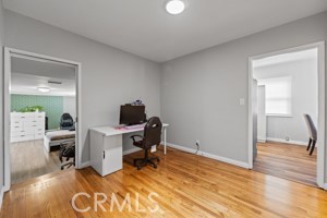 https://media.crmls.org/medias/f78426cc-997d-40d9-a54f-384a9e055f6f.jpg?preset=X-Large