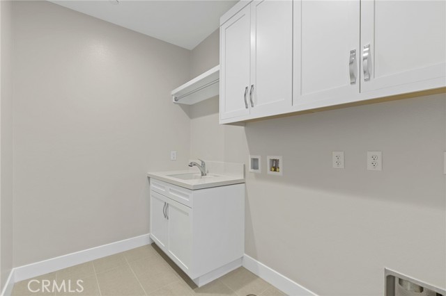 726 Olivier Drive, Placentia CA: https://media.crmls.org/medias/f7843166-b2f8-4ae3-bc4e-40f74097d9a6.jpg