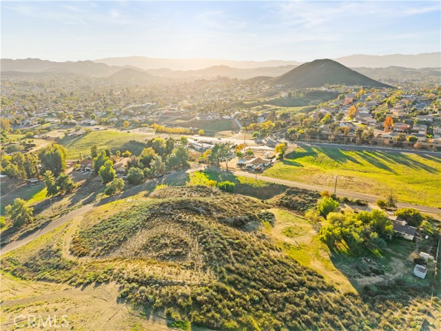 Detail Gallery Image 8 of 18 For 23930 Beverly, Menifee,  CA 92587 - – Beds | – Baths