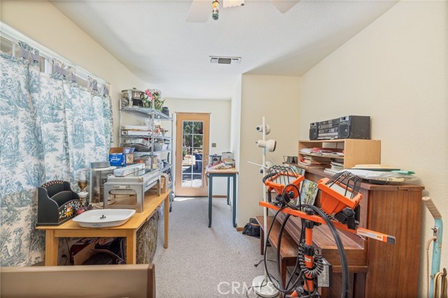 45544 Pine River Road, Ahwahnee CA: https://media.crmls.org/medias/f7853389-7ada-4002-bedc-545b3ac07e7a.jpg
