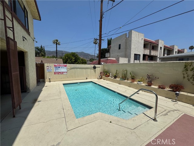 1162 Winchester Avenue, Glendale CA: https://media.crmls.org/medias/f7856f10-4aca-4dc4-bd79-dcb11eabf43a.jpg