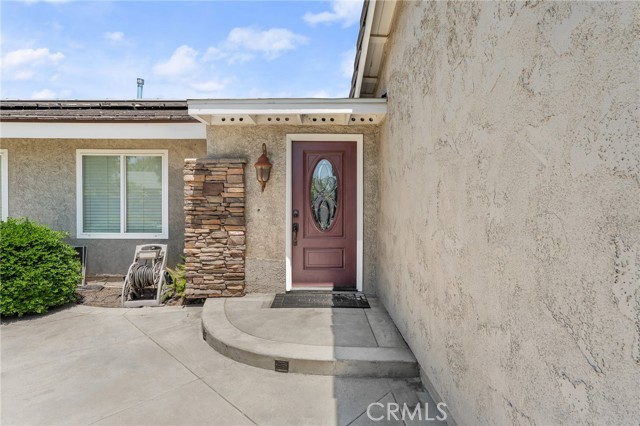 Detail Gallery Image 4 of 39 For 12310 Kellogg Ave, Chino,  CA 91710 - 4 Beds | 2 Baths