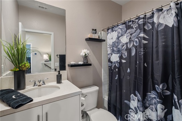 Detail Gallery Image 13 of 20 For 1610 W Cara Dr, Anaheim,  CA 92805 - 2 Beds | 2/1 Baths