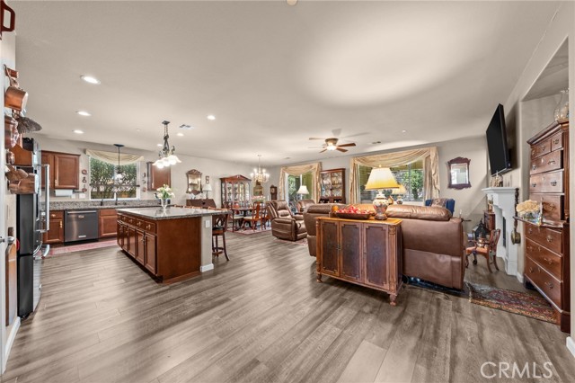 Detail Gallery Image 6 of 32 For 30094 Whembly, Menifee,  CA 92584 - 4 Beds | 2 Baths