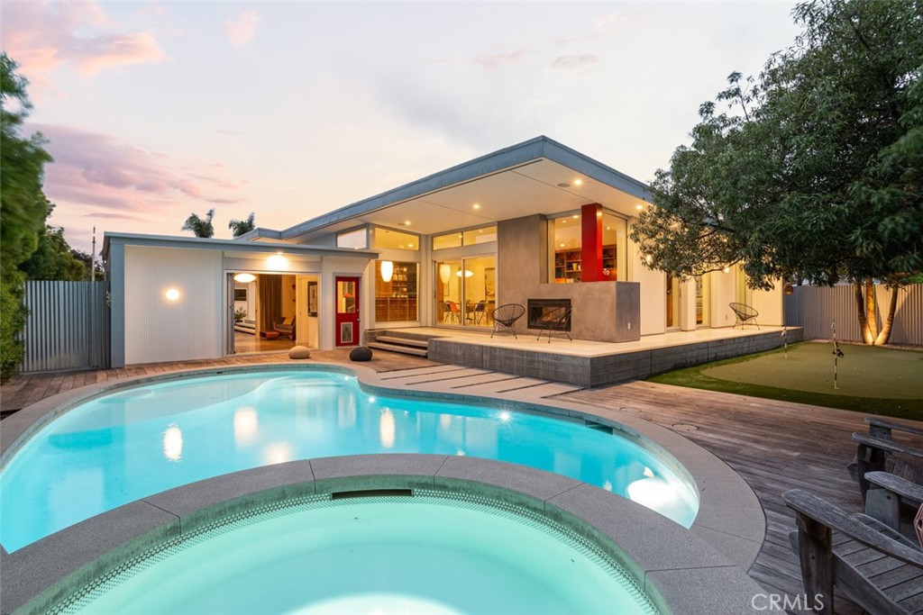 308 Vista Baya, Costa Mesa, CA 92627
