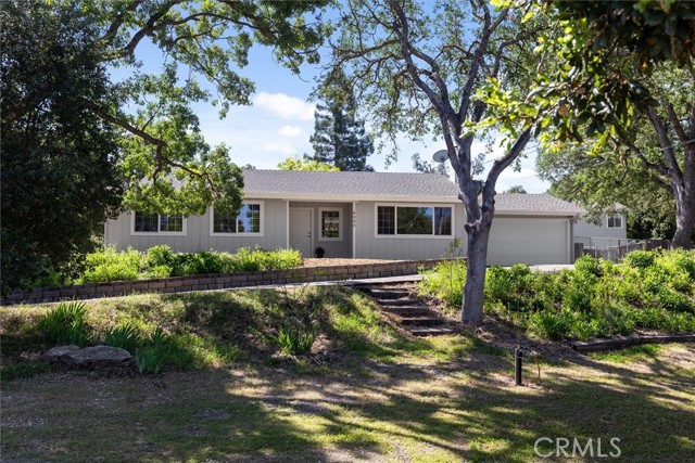 Detail Gallery Image 1 of 1 For 8000 Coromar Ave, Atascadero,  CA 93422 - 4 Beds | 2 Baths