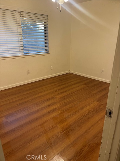 Detail Gallery Image 4 of 8 For 7427 Oxford Ave, Hesperia,  CA 92345 - 3 Beds | 2 Baths