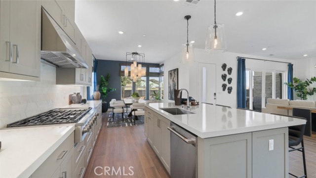 24505 Corte Cancion, Valencia CA: https://media.crmls.org/medias/f78877fb-7a26-444c-b5b9-fdc3852dfa9e.jpg