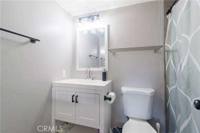 Detail Gallery Image 12 of 22 For 16970 Marygold Ave #75,  Fontana,  CA 92335 - 2 Beds | 2 Baths
