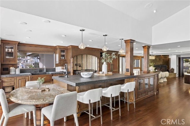 Detail Gallery Image 16 of 56 For 3150 Breakers, Corona Del Mar,  CA 92625 - 4 Beds | 5 Baths