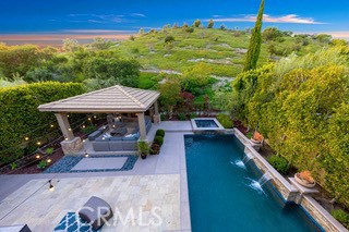 40 Calle Mattis, San Clemente CA: https://media.crmls.org/medias/f78995eb-88ff-471a-b663-d901766208cb.jpg