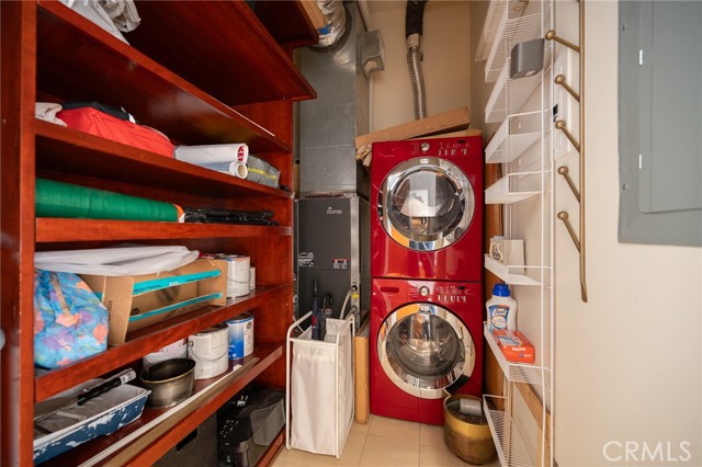 1155 South Grand Avenue, Los Angeles CA: https://media.crmls.org/medias/f789e07e-5f69-4dbb-8ccf-182269684b46.jpg