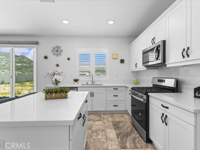 21300 Telegraph Road, Riverside CA: https://media.crmls.org/medias/f78cc442-0d13-486b-b412-5fffc3fd700d.jpg