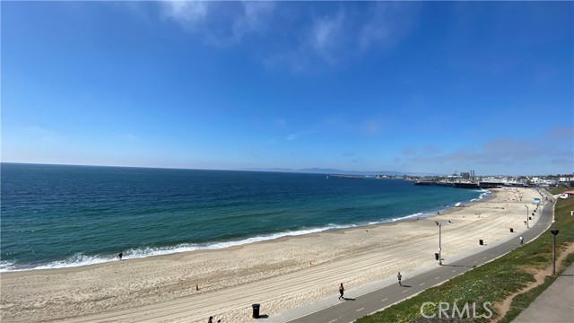 575 Esplanade, Redondo Beach, California 90277, 2 Bedrooms Bedrooms, ,2 BathroomsBathrooms,Residential,Sold,Esplanade,SB22072005