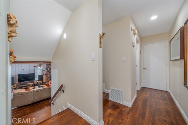 Detail Gallery Image 14 of 27 For 1025 Rivera, Wrightwood,  CA 92397 - 3 Beds | 2 Baths